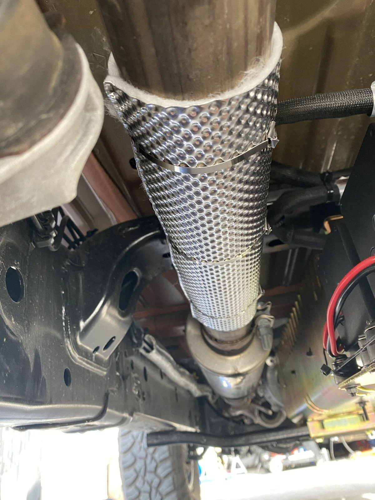 Jeep Gladiator Maximus-3 compressor mount install. 920A3D97-9B89-42BB-A518-870B4C5F2562