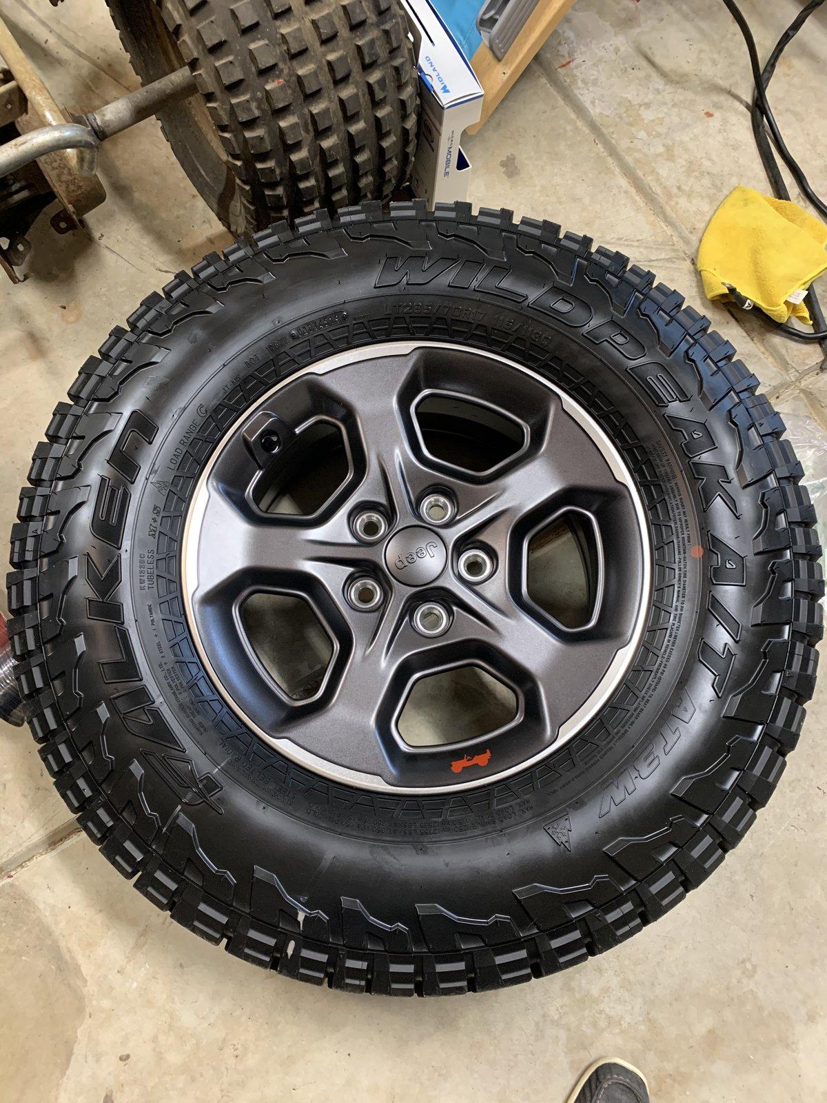 Jeep Gladiator SOLD WTS: 5 33” Rubicon JT wheels upload_2020-3-17_10-5-56
