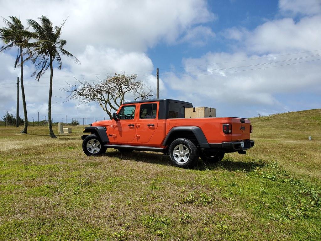 Jeep Gladiator SPORTICON a Sport S built for the Rubicon trail 49653852338_539ef2bed2_b