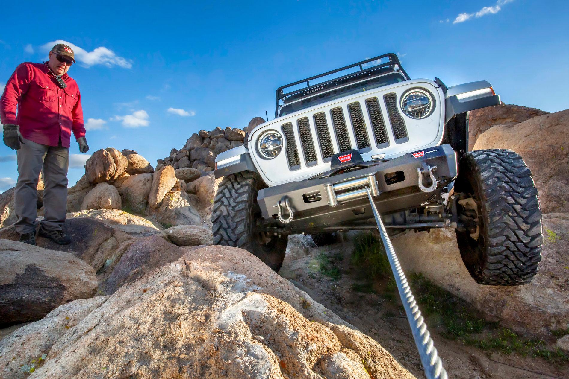 Jeep Gladiator WARN VR Evo 10 / 10s Winch - New Product 311A7508b (1) - Copy
