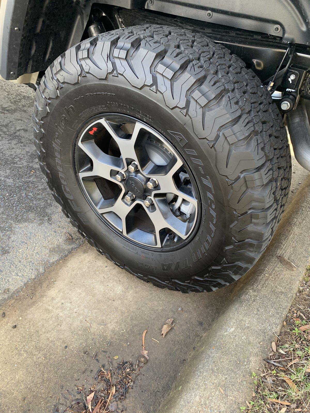 Jeep Gladiator SOLD: WTB or Trade: 285/70R17 Falken Wildpeak A/T or Trade for My M/T 0FA46424-15BB-45E5-868C-0515096FB86C