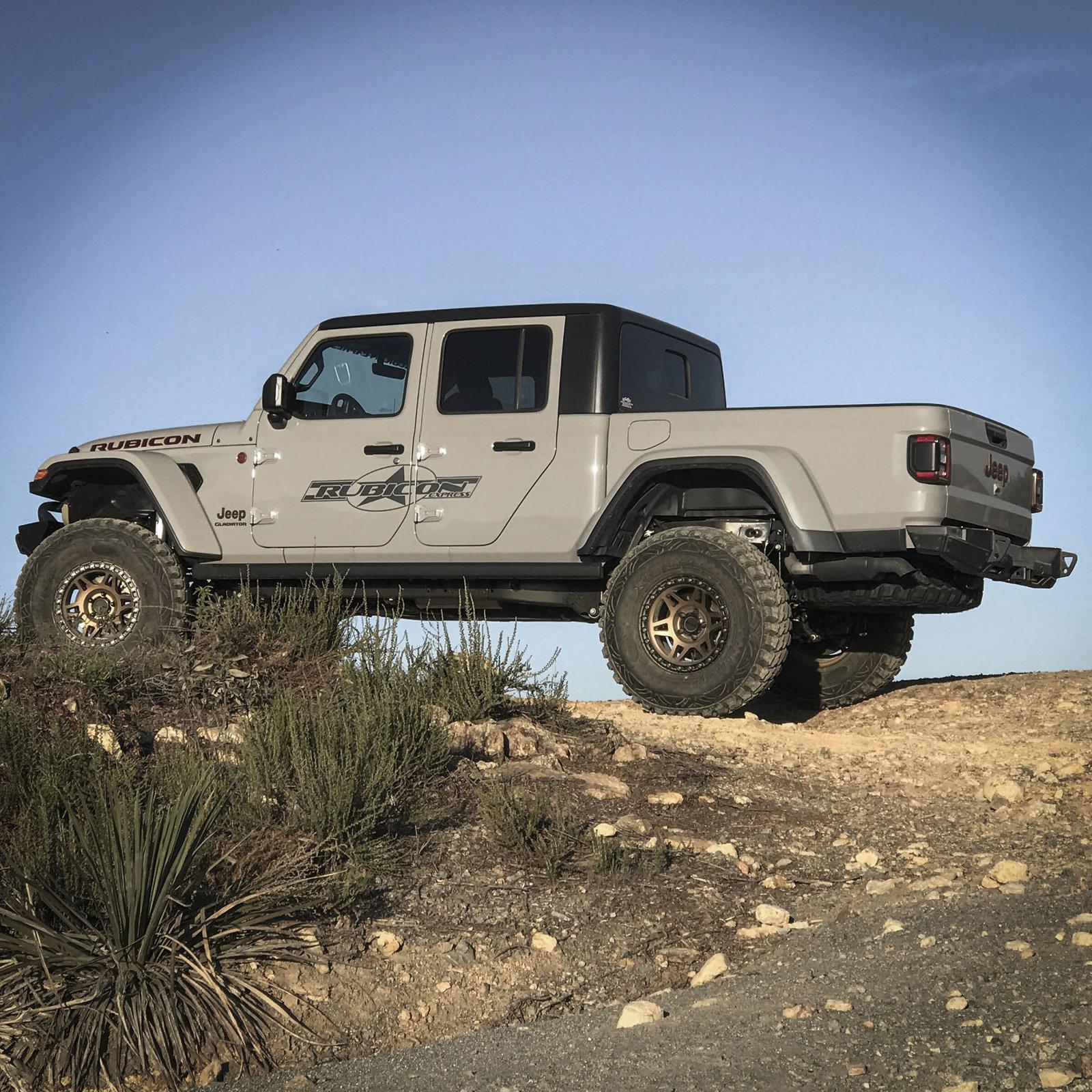 Jeep Gladiator NEW! Rubicon Express - 4.5'' / 5.5'' Lift Kits for Jeep Gladiator JT7102-03