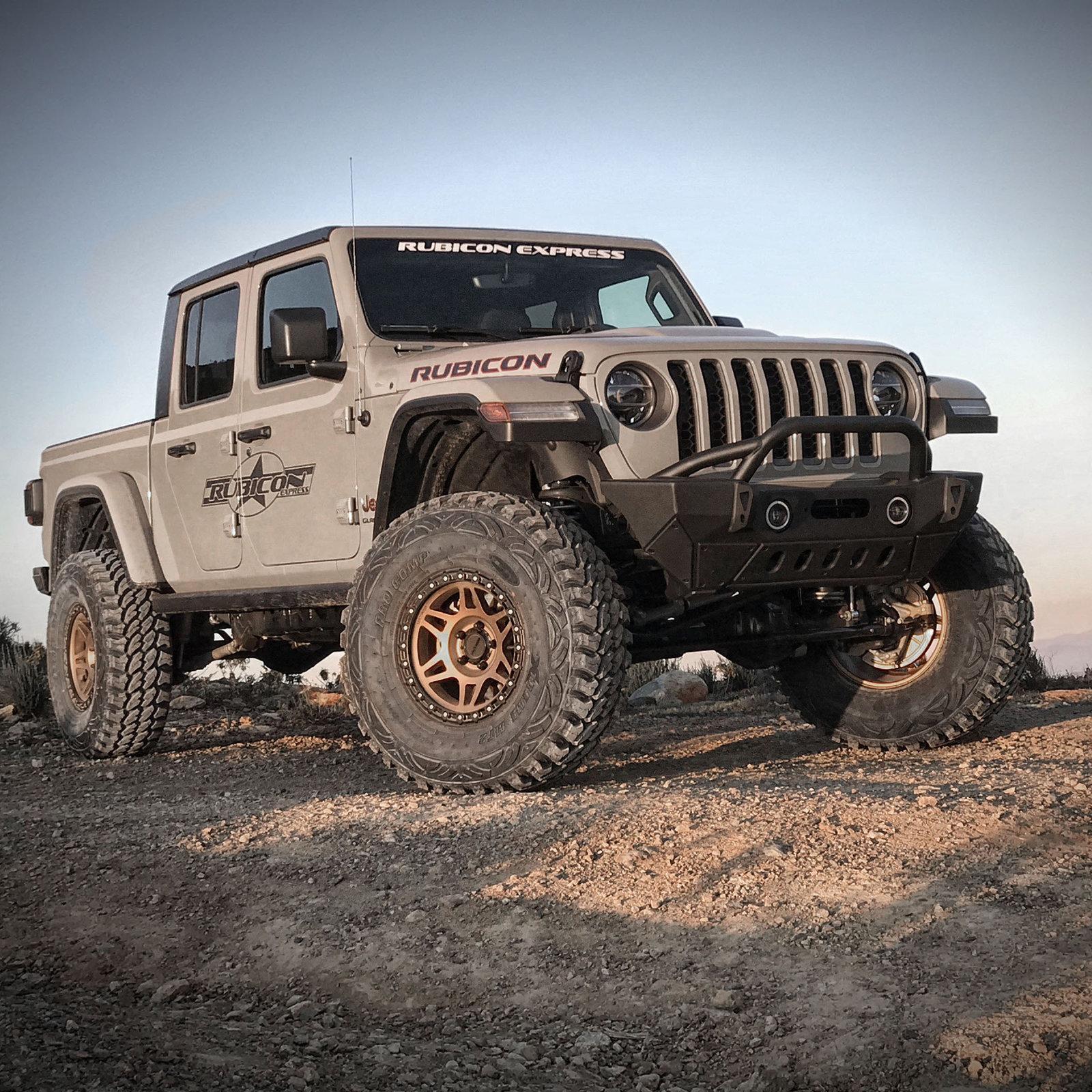 Jeep Gladiator NEW! Rubicon Express - 4.5'' / 5.5'' Lift Kits for Jeep Gladiator JT7102-02