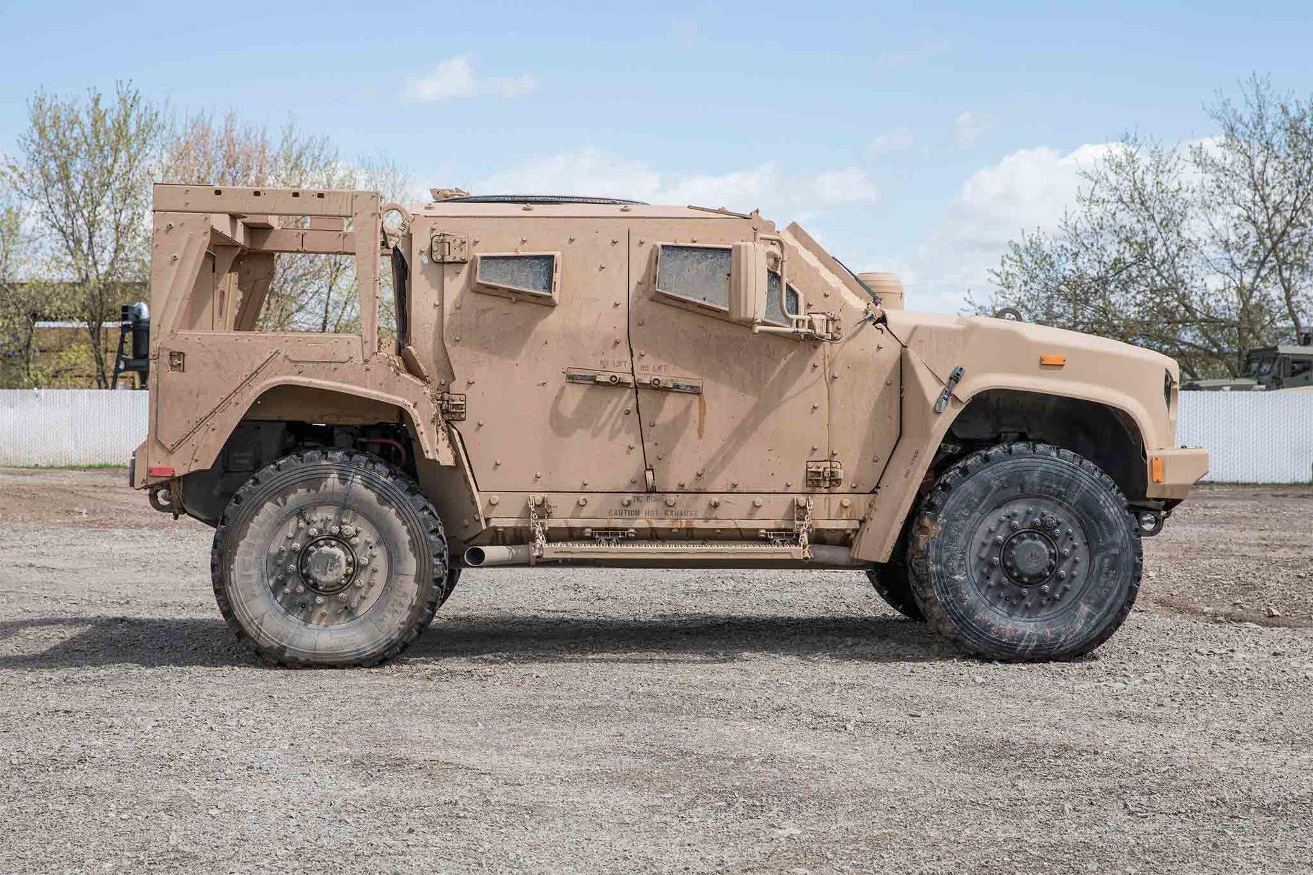 Jeep Gladiator Are these Gladiators being transported? Oshkosh-JLTV-side-profile-02