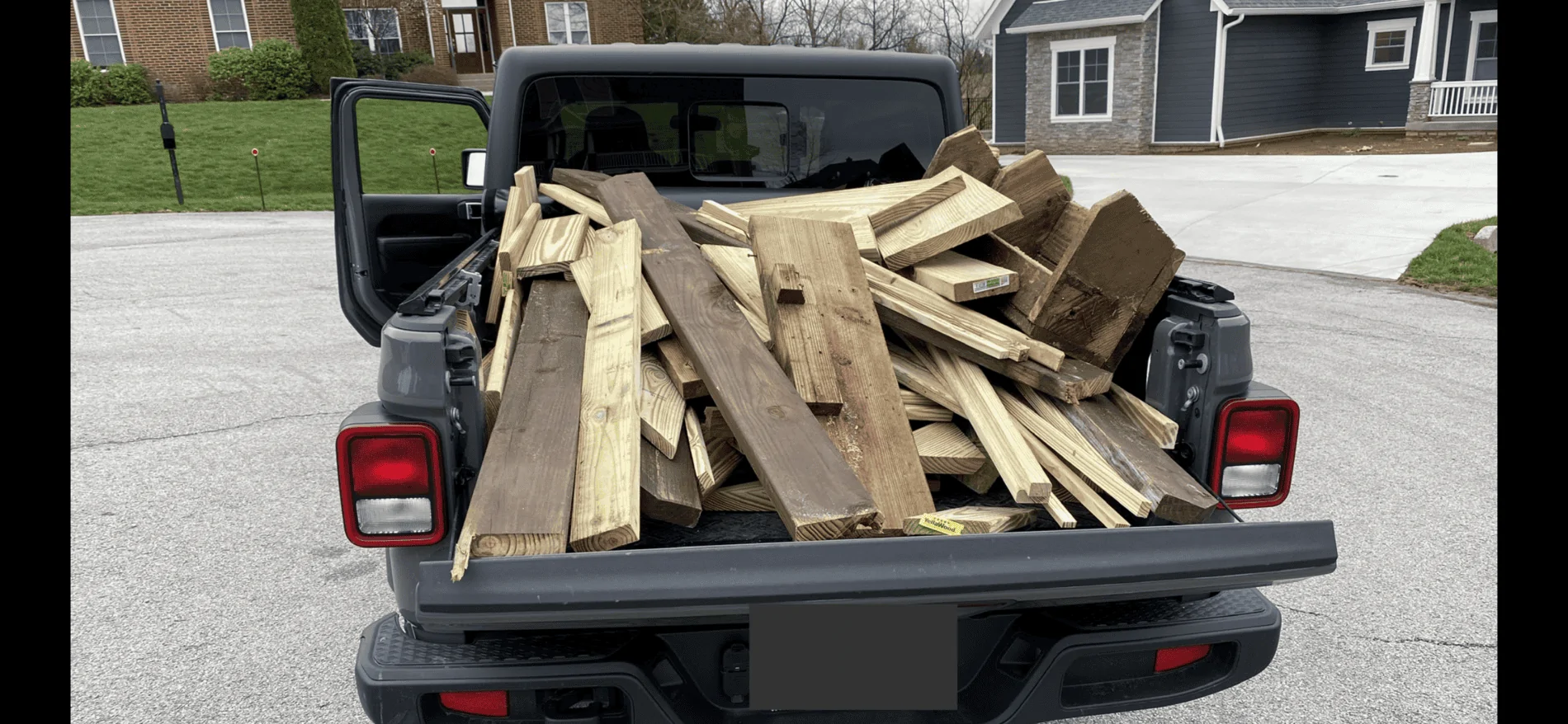 Jeep Gladiator Post your payload pics! 1011608B-3F08-4710-AD1B-805AC7311BBB