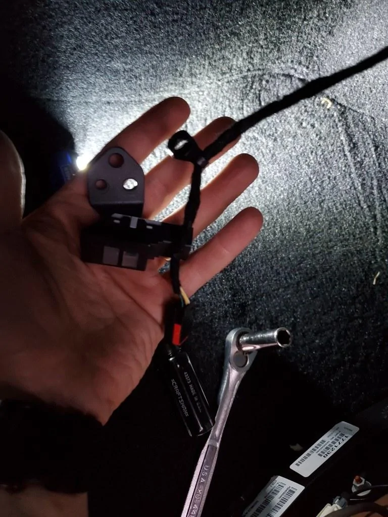 Jeep Gladiator Stealth Amp Sub Install (under dash) 49685425778_8e9cf074c0_