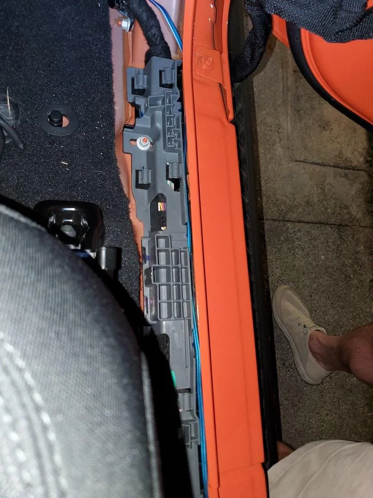 Jeep Gladiator Stealth Amp Sub Install (under dash) 49686259052_e825f93433_