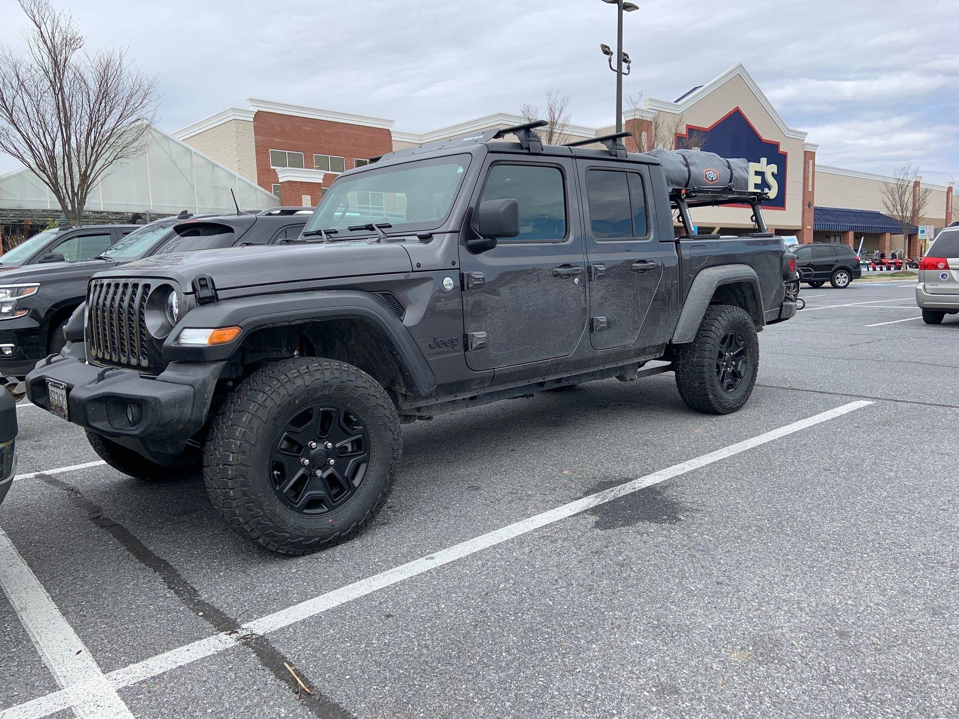 Jeep Gladiator 1.5 teraflex spacer, 0.75 Daystar or rubicon take off for my JT IMG_6676
