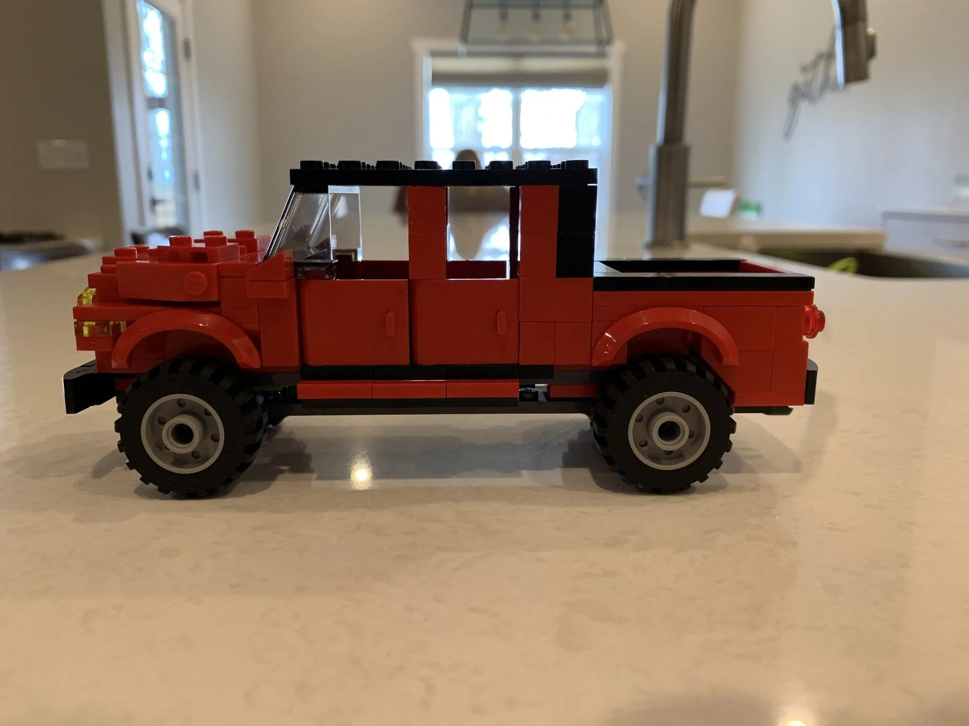 Jeep Gladiator Jeep Gladiator LEGO build 3D1CDB08-F2E5-4FCB-9FF1-9A99FCDF1C28
