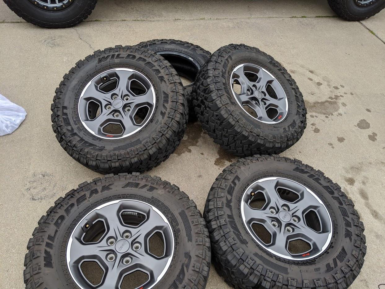 Jeep Gladiator Rubicon Wheels and Tires. IMG_20200321_102517