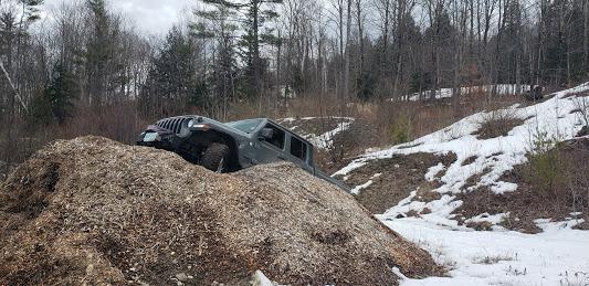 Jeep Gladiator Invictus Off Road Build RqLe8J3oB0uLrD5xVWVuDyqU8Ha8vQxASq8-JJ-2AVda2c2bCYgChlF9gWA7dcpngolsjeVdkX8o8RdCOaQ=w534-h259-no