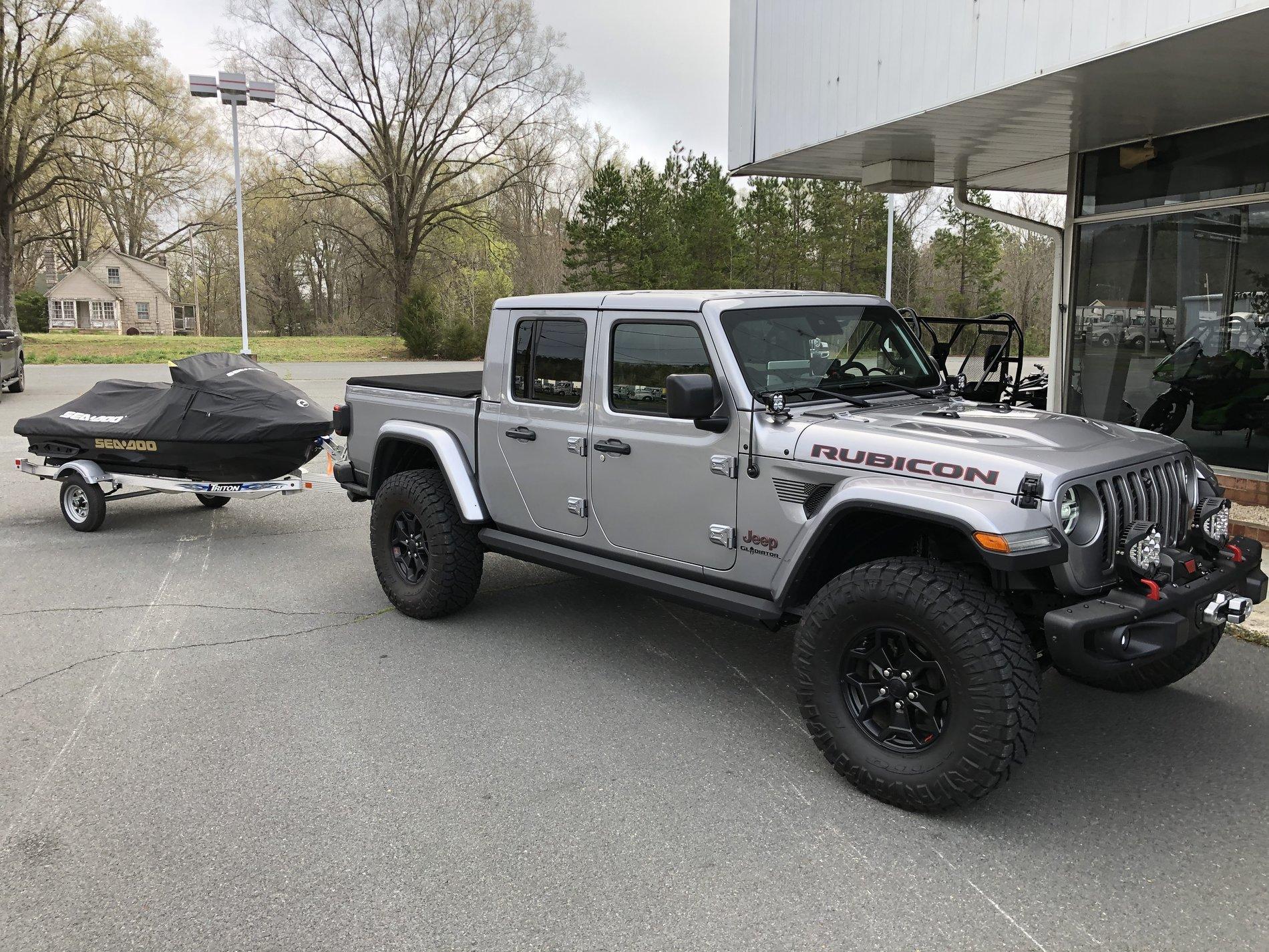 Jeep Gladiator What did you do WITH your Gladiator today? 53CDCB72-A5DB-4F15-B736-0570BB2E34AA
