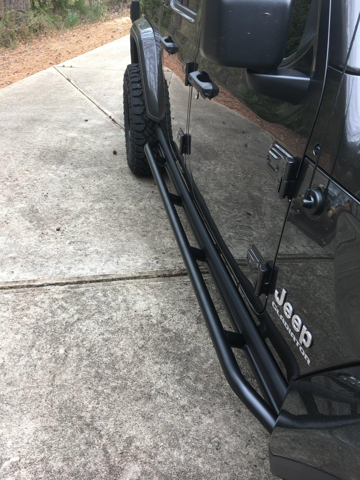 Jeep Gladiator The Overcon 0A87A08E-F142-42EE-B6A1-FFA854FFB660