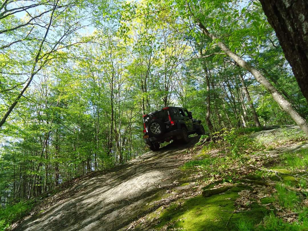 Jeep Gladiator All differences between Rubicon and Sport with Max Tow? download_20200223_151036