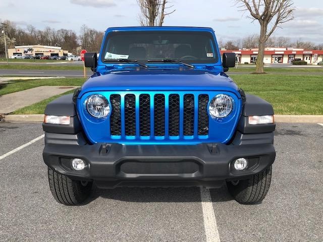 Jeep Gladiator HYDRO BLUE PEARL Gladiator JT Club Gladiator Front