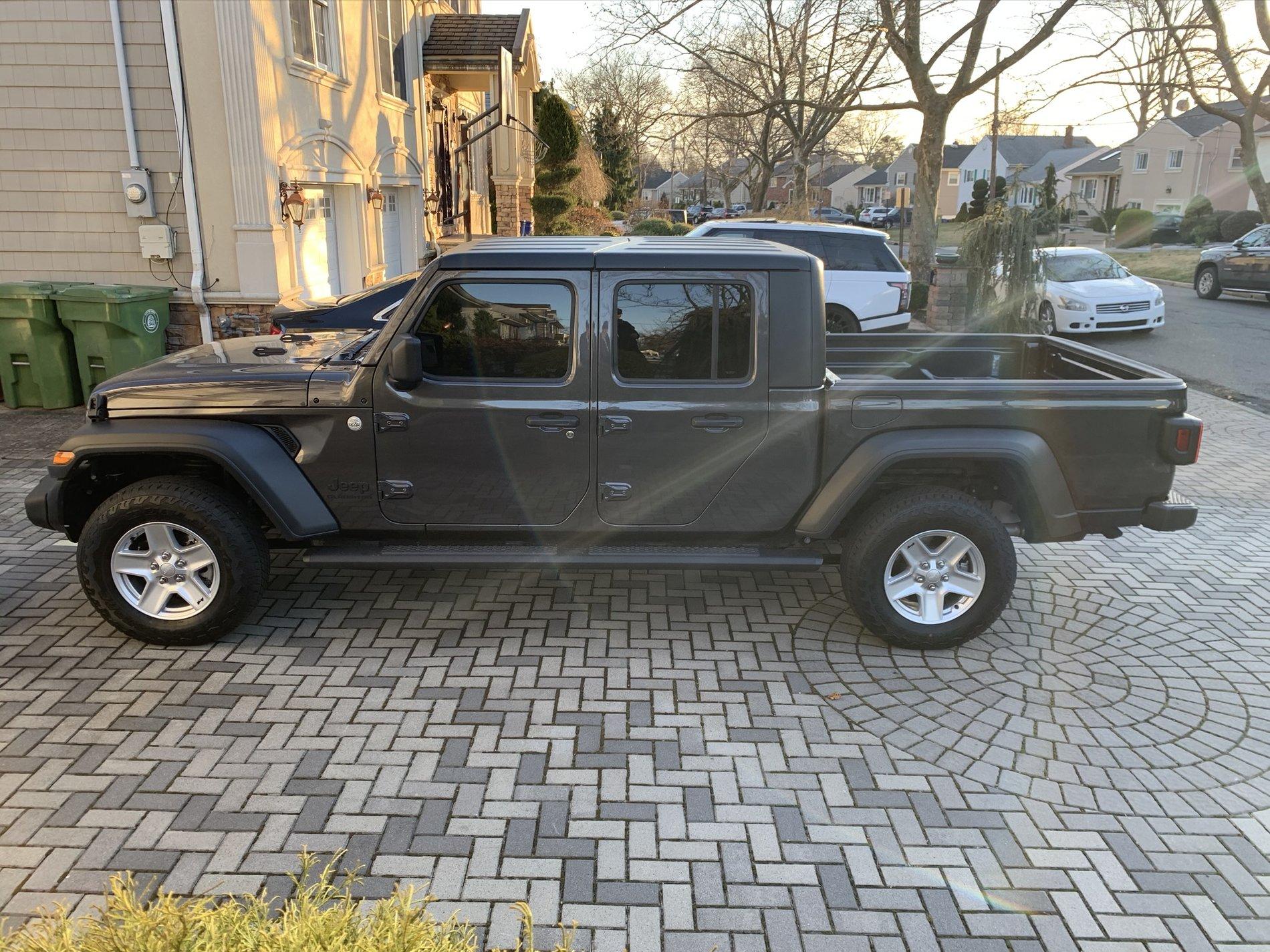 Jeep Gladiator Money Pit 3C1E3F01-ACFD-4967-8F9F-C0E9E7BDB88C