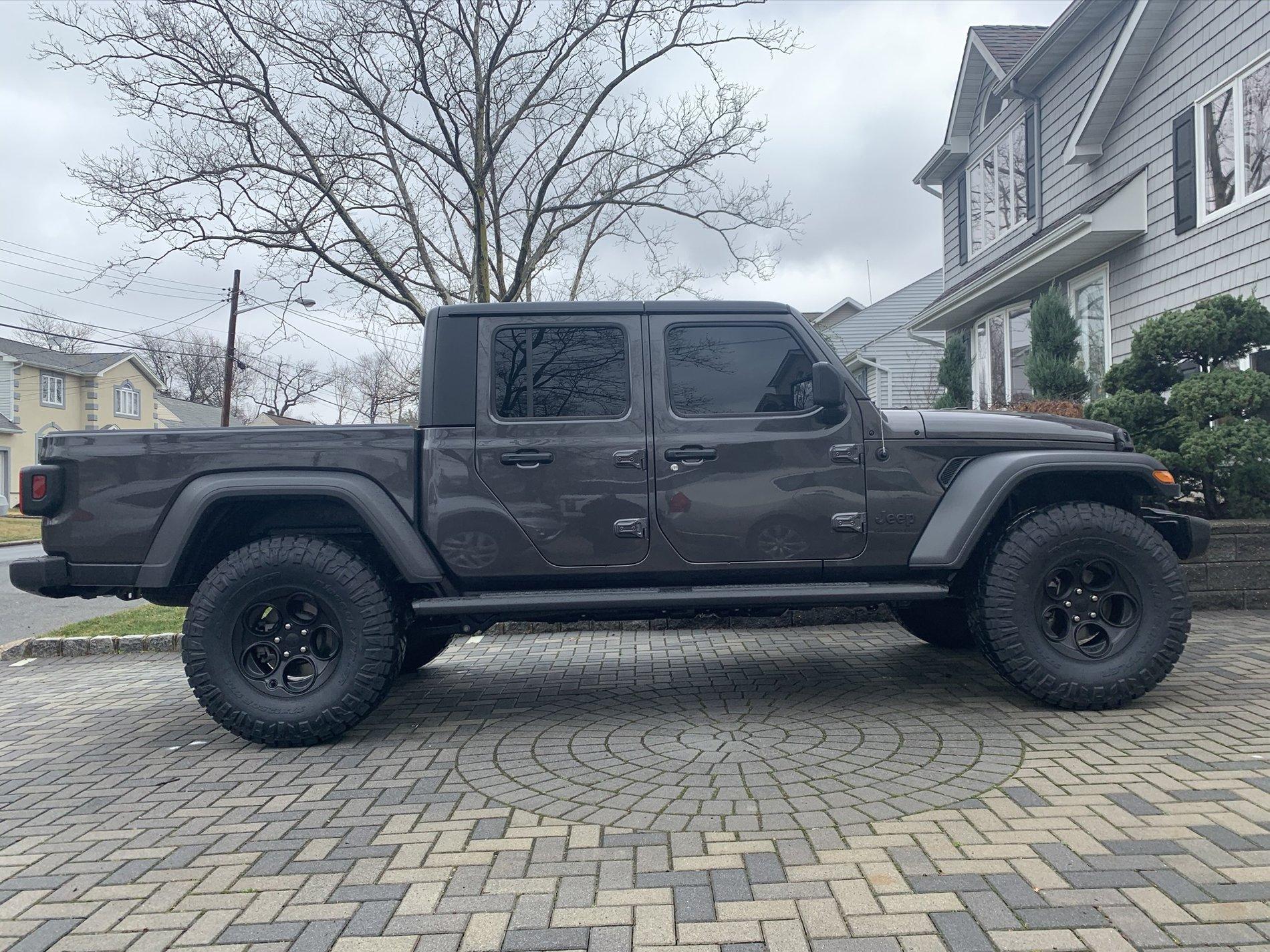 Jeep Gladiator Money Pit D0463693-3559-4CC2-84E3-9C60FF5CD874
