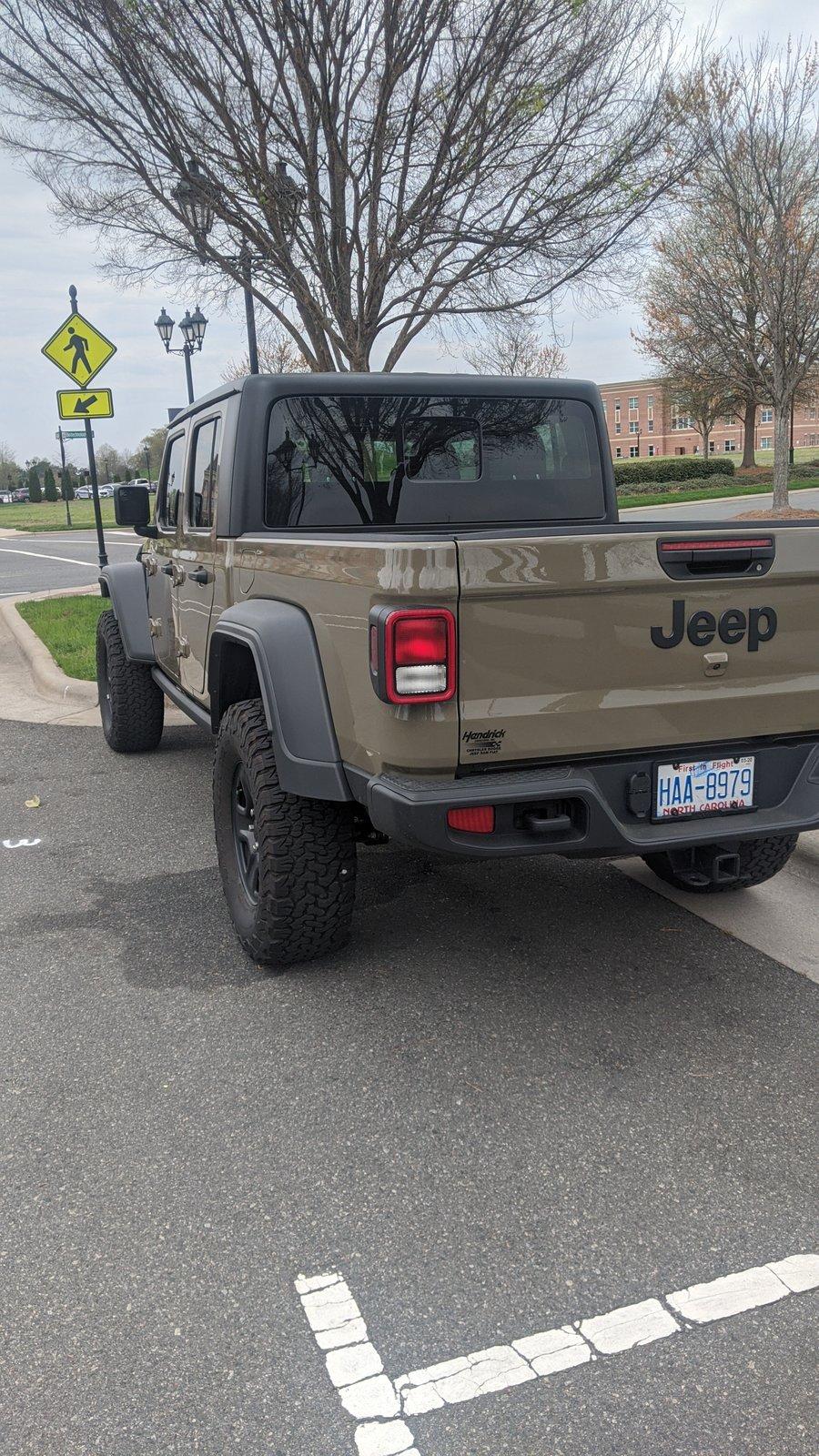 Jeep Gladiator Any runners or bikers on here MVIMG_20200327_112105
