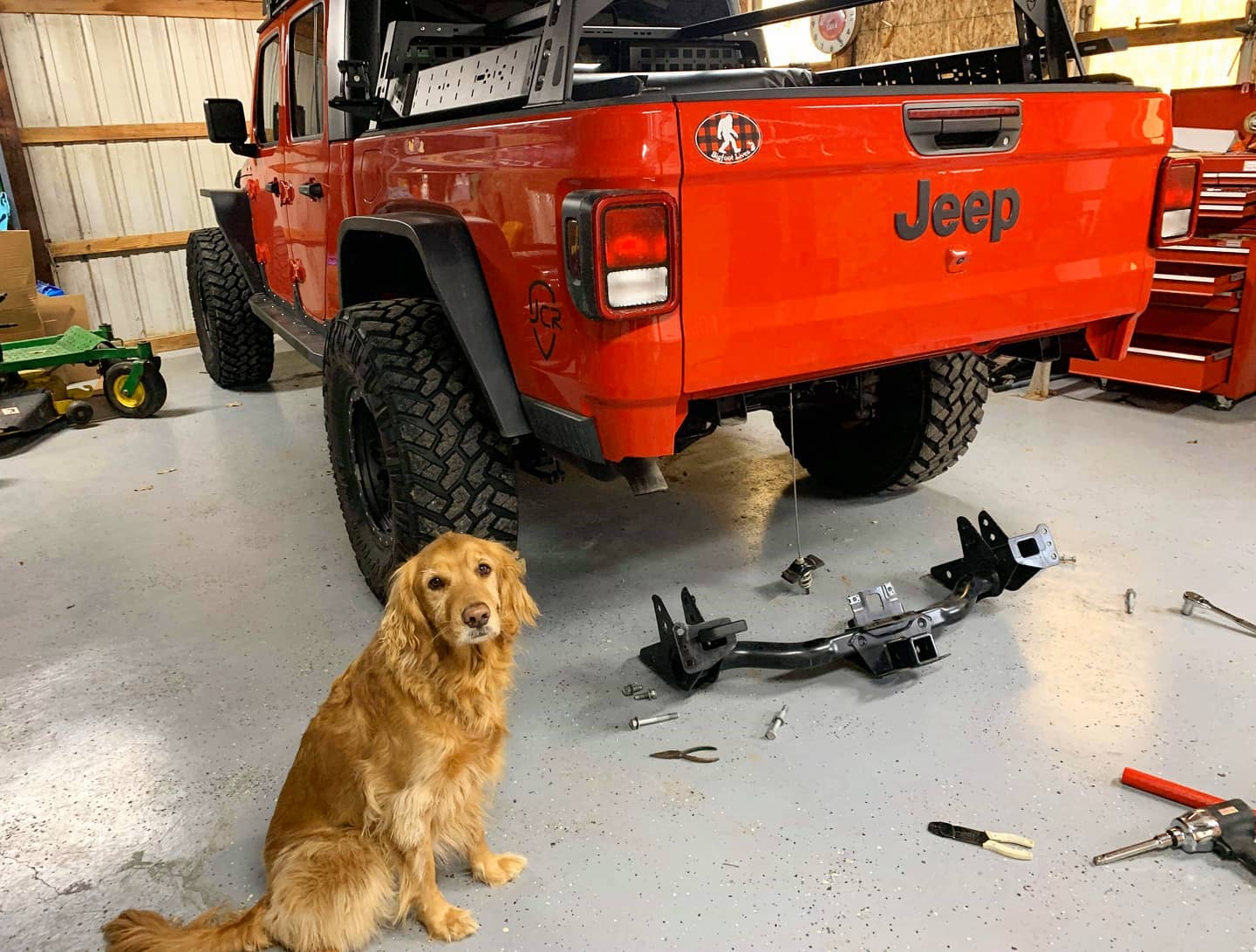 Jeep Gladiator Gladiator dual swing rear bumper prototype renderings. 90790355_10158169440783276_8395767354000146432_o