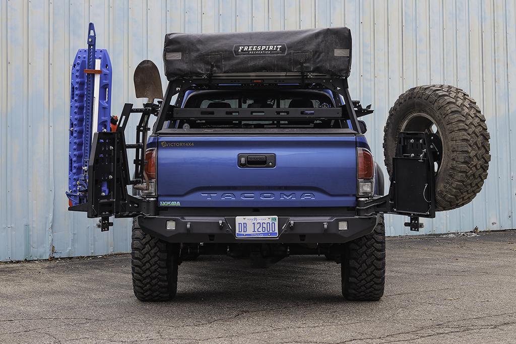 Jeep Gladiator Gladiator dual swing rear bumper prototype renderings. VT3RS2_6