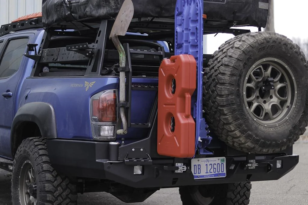 Jeep Gladiator Gladiator dual swing rear bumper prototype renderings. VT3RS2_7
