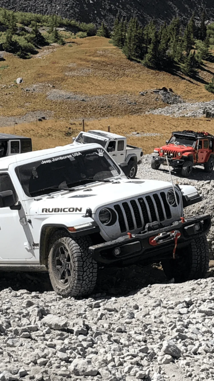 Jeep Gladiator BRIGHT WHITE Gladiator JT Club 001F089D-34D6-473F-8D14-E9DA5951E26A