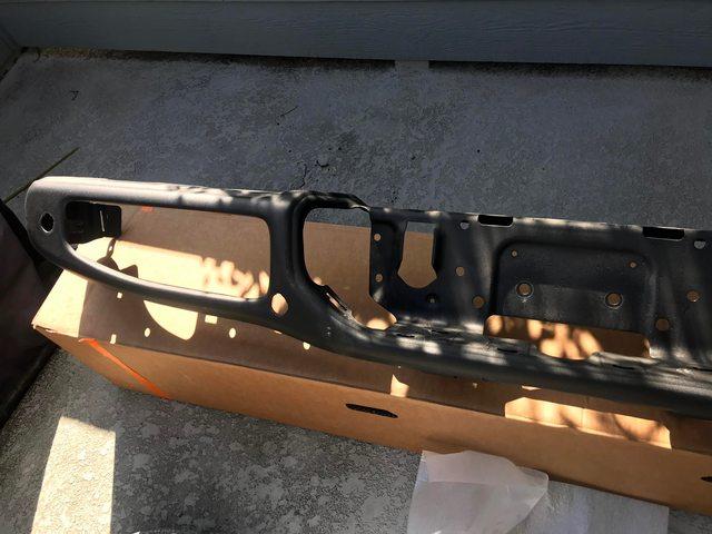 Jeep Gladiator FS: Rear Rubicon Steel bumper w/red tow hooks pZ3VAwfl