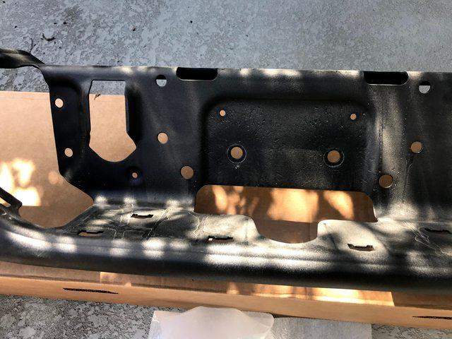 Jeep Gladiator FS: Rear Rubicon Steel bumper w/red tow hooks UaGmzpJl