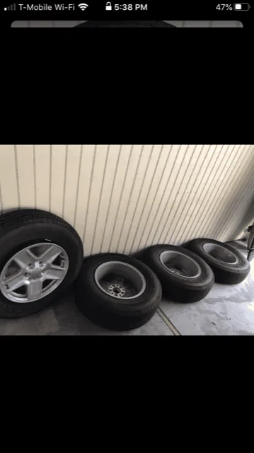Jeep Gladiator FS: Stock wheels & tires, springs & shocks from Gladiator Sport S image0 (3)