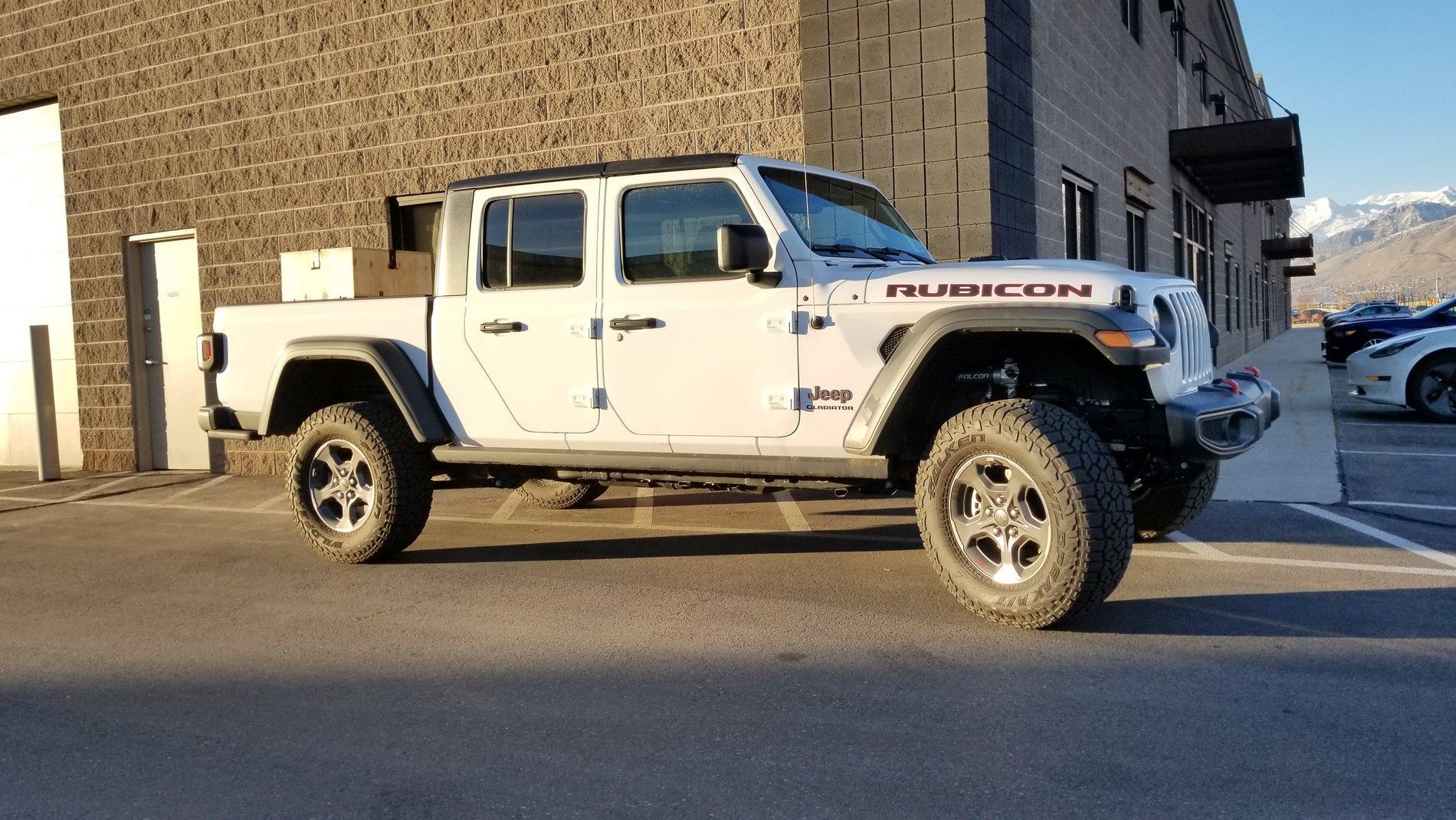 Jeep Gladiator Jeep Wagoneer / Spartan Build [7 Seater Gladiator] 20200213_171718