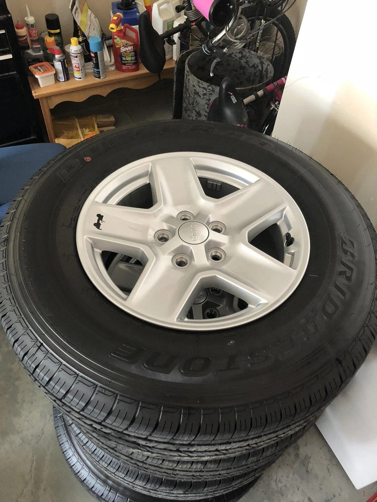 Jeep Gladiator Sport S Take Offs $300 83851443-6D2C-4900-AD78-AC4FD7685A87