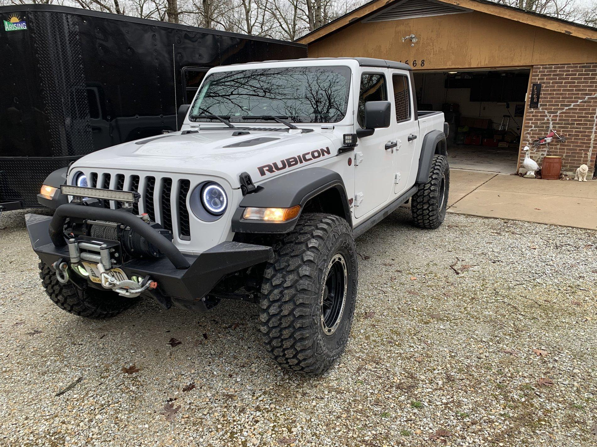 Jeep Gladiator Pictures of 37’s on your gladiator 357DD02D-5CB4-4338-94CB-CD9C5AFBA98D