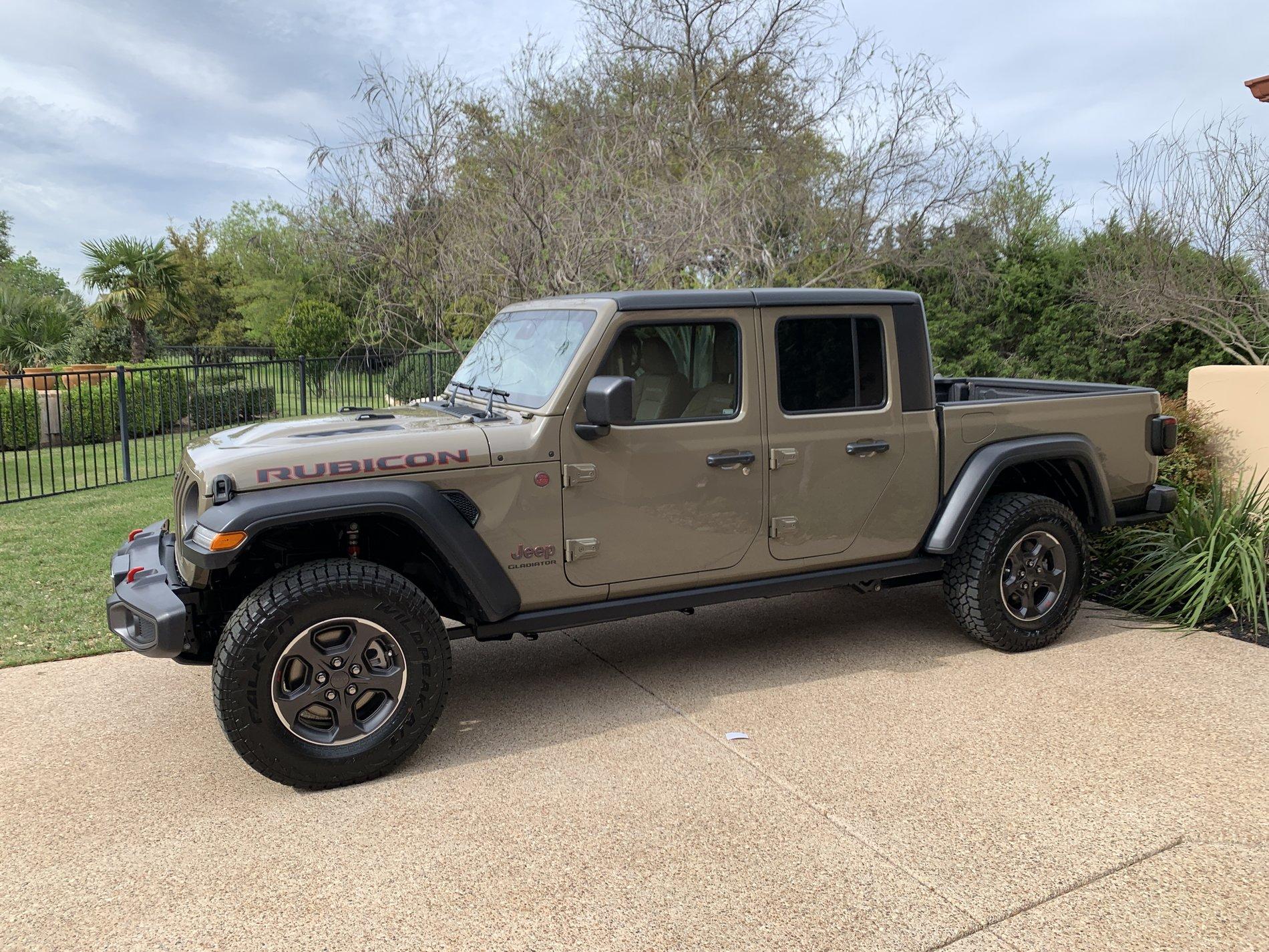 Jeep Gladiator Took Delivery of Your JT? Sign in Here! 60712459553__FC0E1D89-D9C9-4D60-8119-49DBA65F1604.JPG