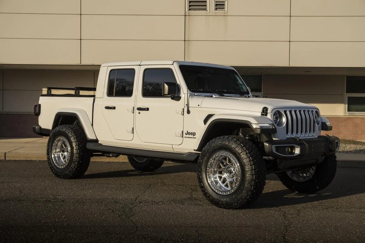 Jeep Gladiator Pictures of 37’s on your gladiator DSC-2983