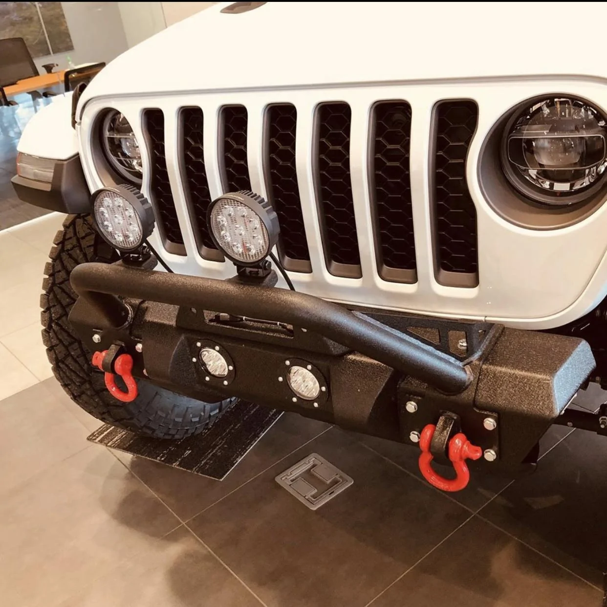 Jeep Gladiator BRIGHT WHITE Gladiator JT Club F9B32485-DC9B-4CF5-A4D3-AF22BE0E982B