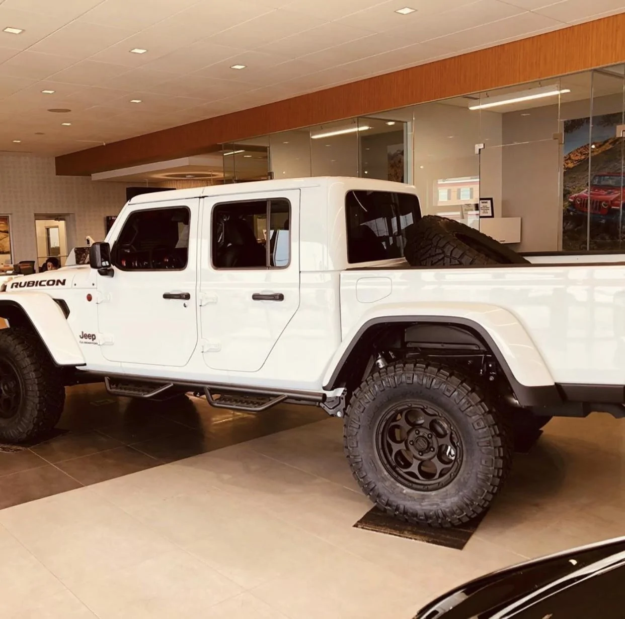 Jeep Gladiator BRIGHT WHITE Gladiator JT Club C738BB8A-01CE-43EC-9937-66B34B5CCB63
