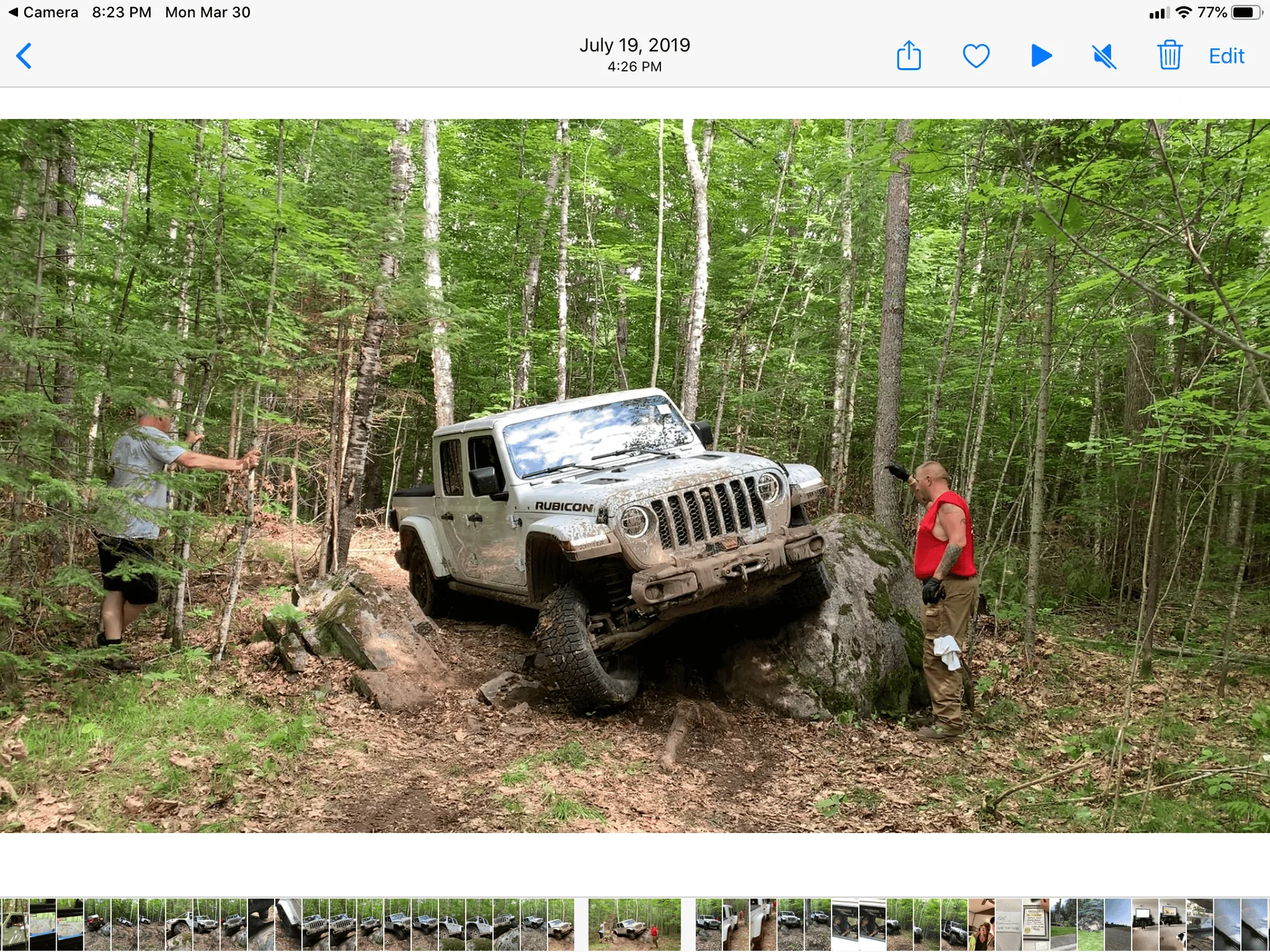 Jeep Gladiator Gladiator Flex pictures 47A0D46E-9774-4107-B179-B1D7AD5DF04B