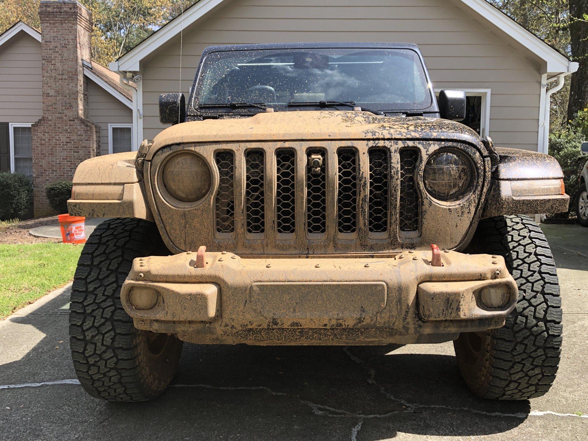 Jeep Gladiator What did you do WITH your Gladiator today? DB222D78-EFAD-4D75-90CB-9D902406F782