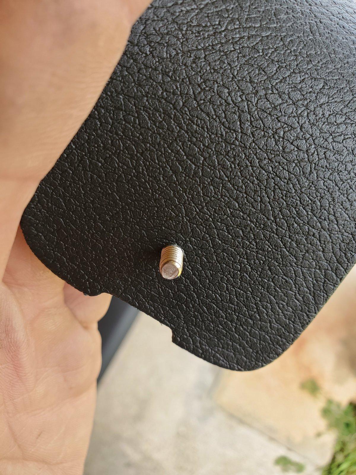 Jeep Gladiator Pro tip. Pull knob install for hard top cover. 20200331_131539
