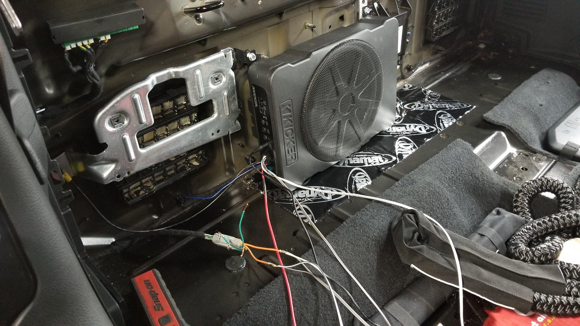 Jeep Gladiator Premium subwoofer upgrade. 20200331_140741