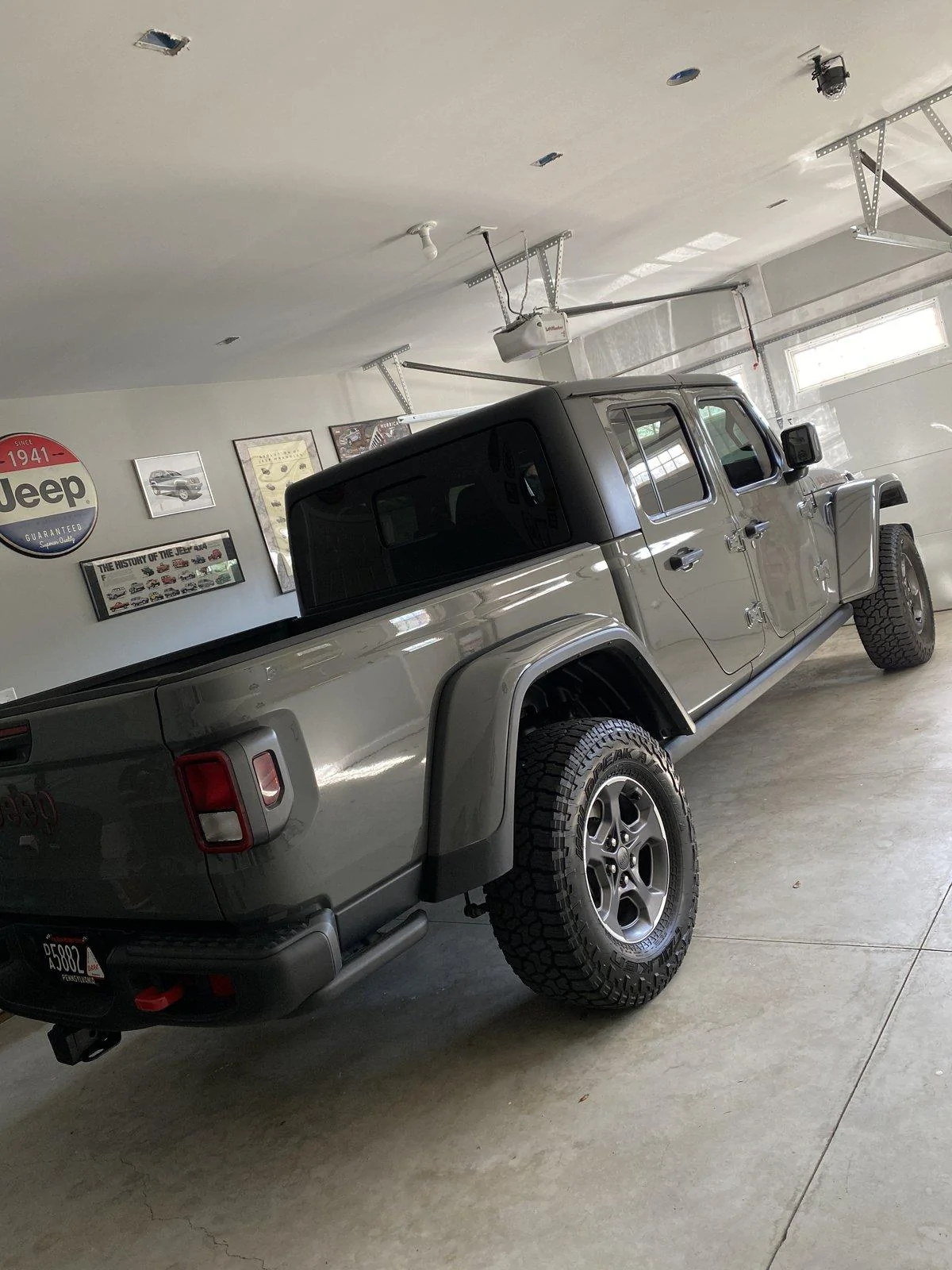 Jeep Gladiator Garages! C725C513-7884-4236-A8B2-2AF6D1327279