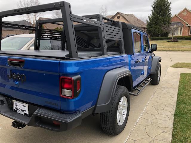 Jeep Gladiator The BEAST Tonneau closed