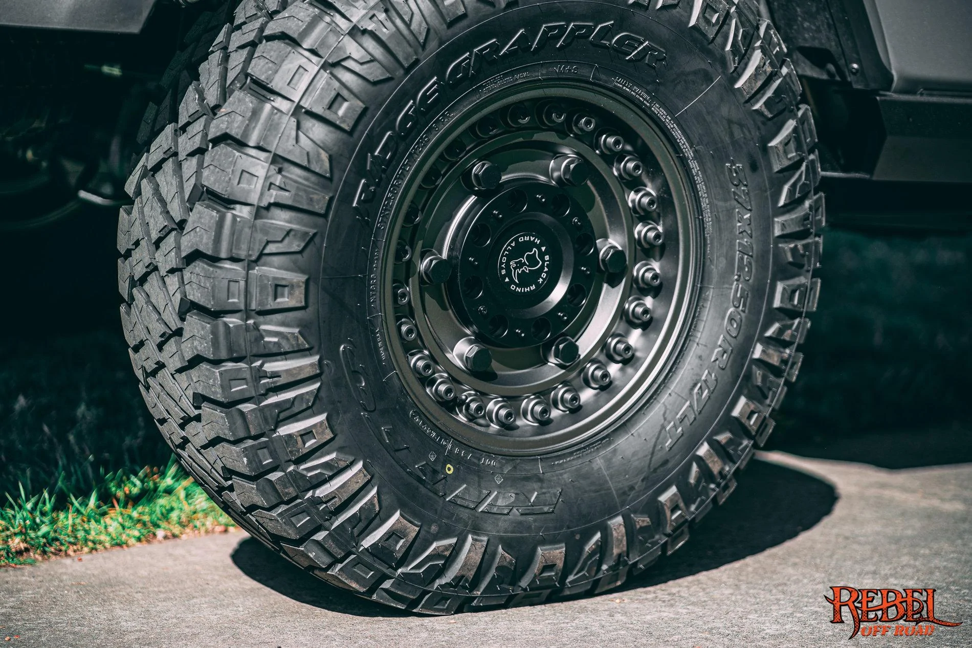 Jeep Gladiator 2020 Jeep Gladiator Brushed Aluminu with XPLOR Half Rack RebelOffRoad-00793