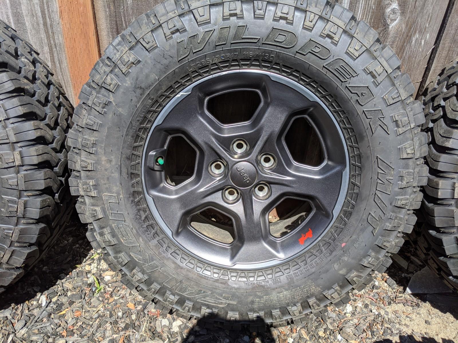 Jeep Gladiator FS: 5x Rubicon take-off MT wheels/tires/TPMS, Bay Area IMG_20200401_125054