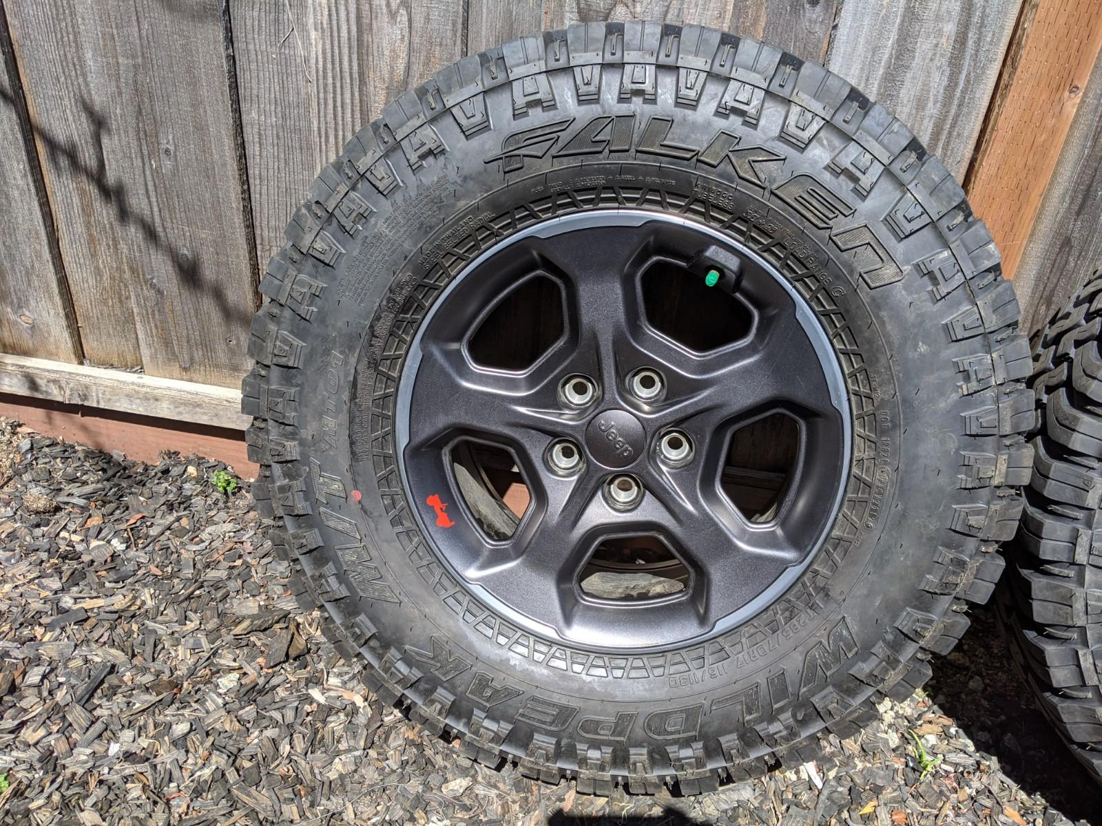 Jeep Gladiator FS: 5x Rubicon take-off MT wheels/tires/TPMS, Bay Area IMG_20200401_125100
