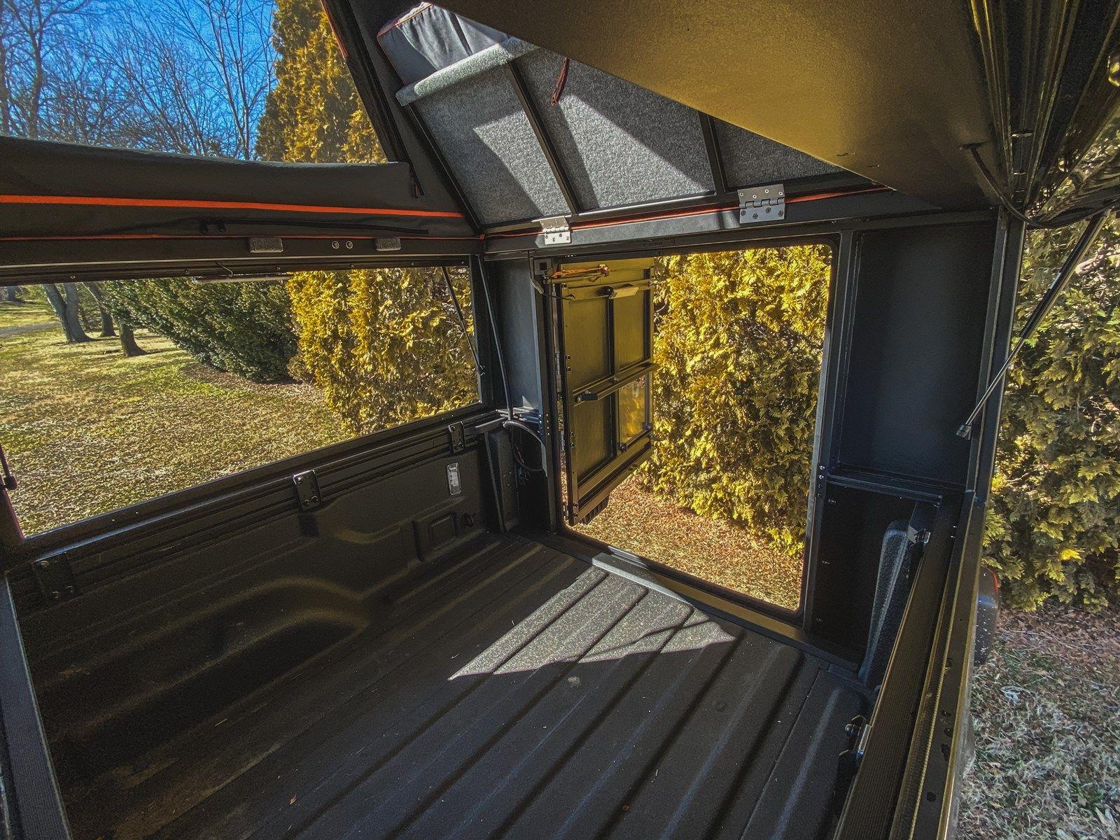 Jeep Gladiator Alu-Cab Canopy Camper 5B905419-D3DD-4087-A8D4-EB03B71CCFF1