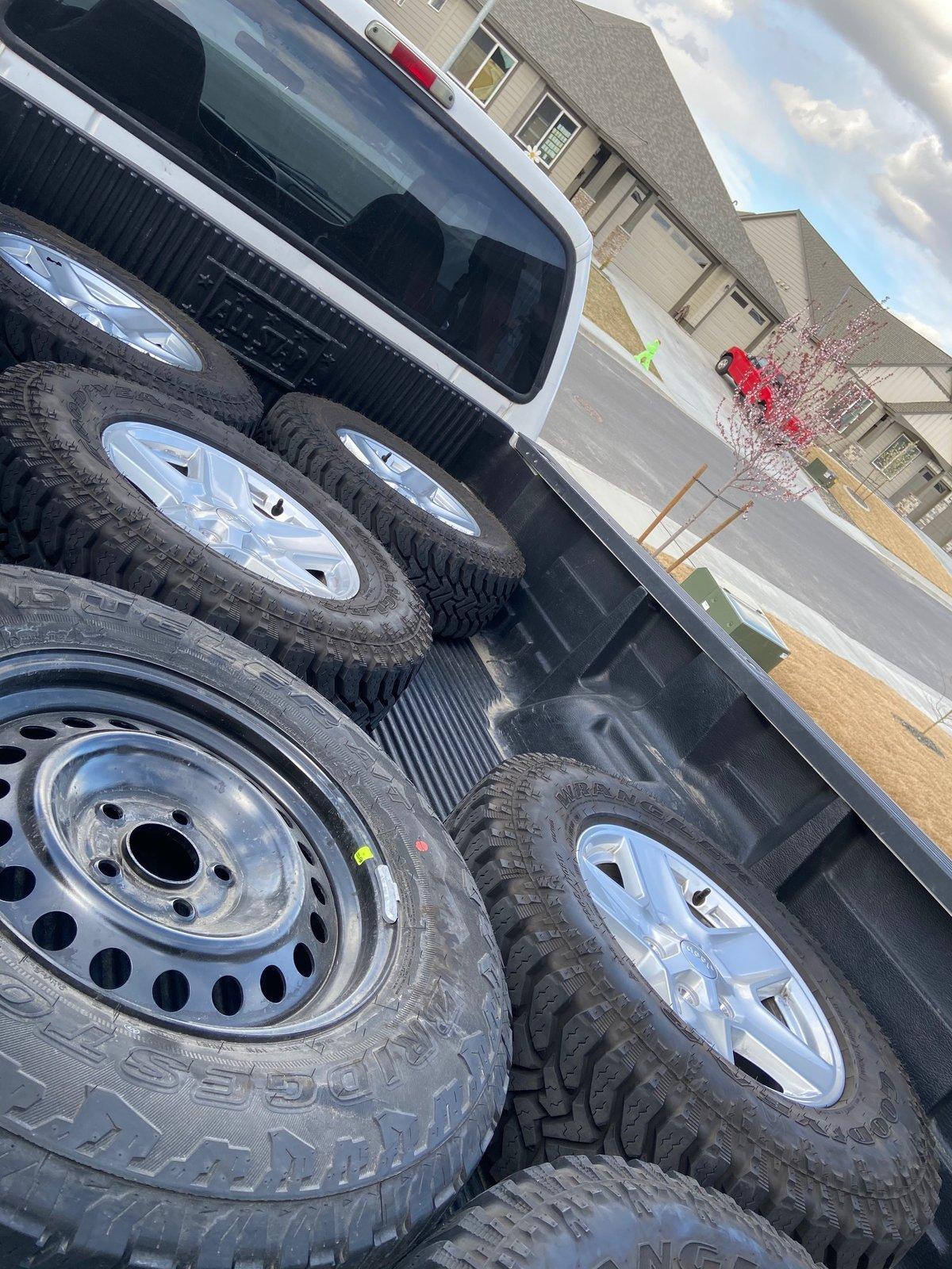 Jeep Gladiator FS: Sport S Wheels and Tires+2 spares IMG_2138