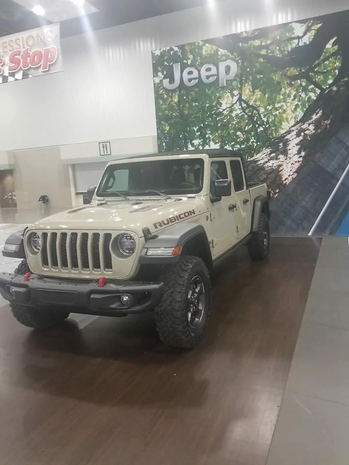 Jeep Gladiator Indy Auto Show 89317E97-4FC9-4DD0-8834-3E7FE4F24BEC