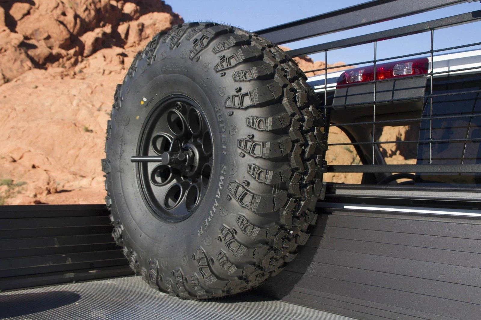 Jeep Gladiator 37-inch spare tire solution for running around town and easy trails? 85811818-60AC-4ECD-9475-C6862DF396CA