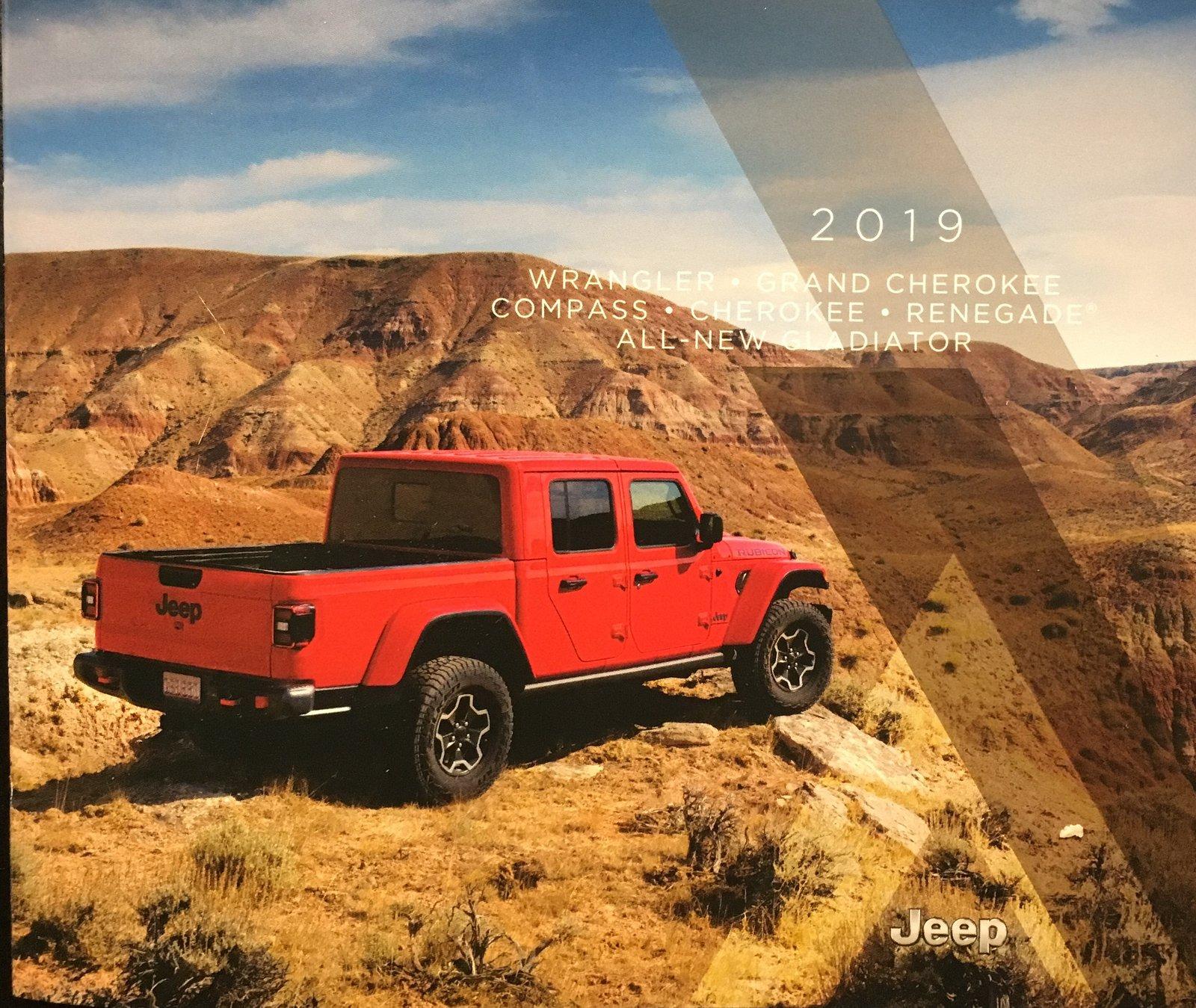 Jeep Gladiator Gladiator brochure with multi-tool 22D033A2-DF21-41D2-B13F-F53B2D647BF7